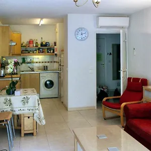 https://sq-pauline-juan-les-pins.fr-provencehotel.com